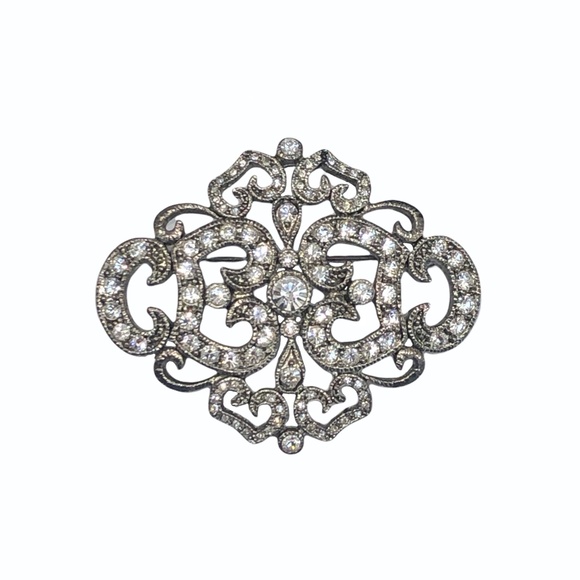 VINTAGE CAMROSE + KROSS JACQUELINE B KENNEDY CRYSTAL FILIGREE BROOCH - Picture 2 of 14